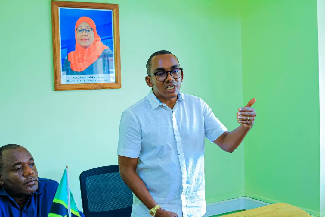 "Ardhi sio maji wala chakula utanunua kila wakati ni rasilimali, kwa hiyo tusichukulie mchakato wa kumiliki ardhi  ghafla. Yoyote anayetaka kumiliki ardhi atumie muda wa kutosha kijiridhisha na sehemu pekee ya kufanya hivyo ni kwenye Ofisi za Ardhi "<a href="/JerrySilaa/">Jerry Silaa</a> leo Jijini Tanga.