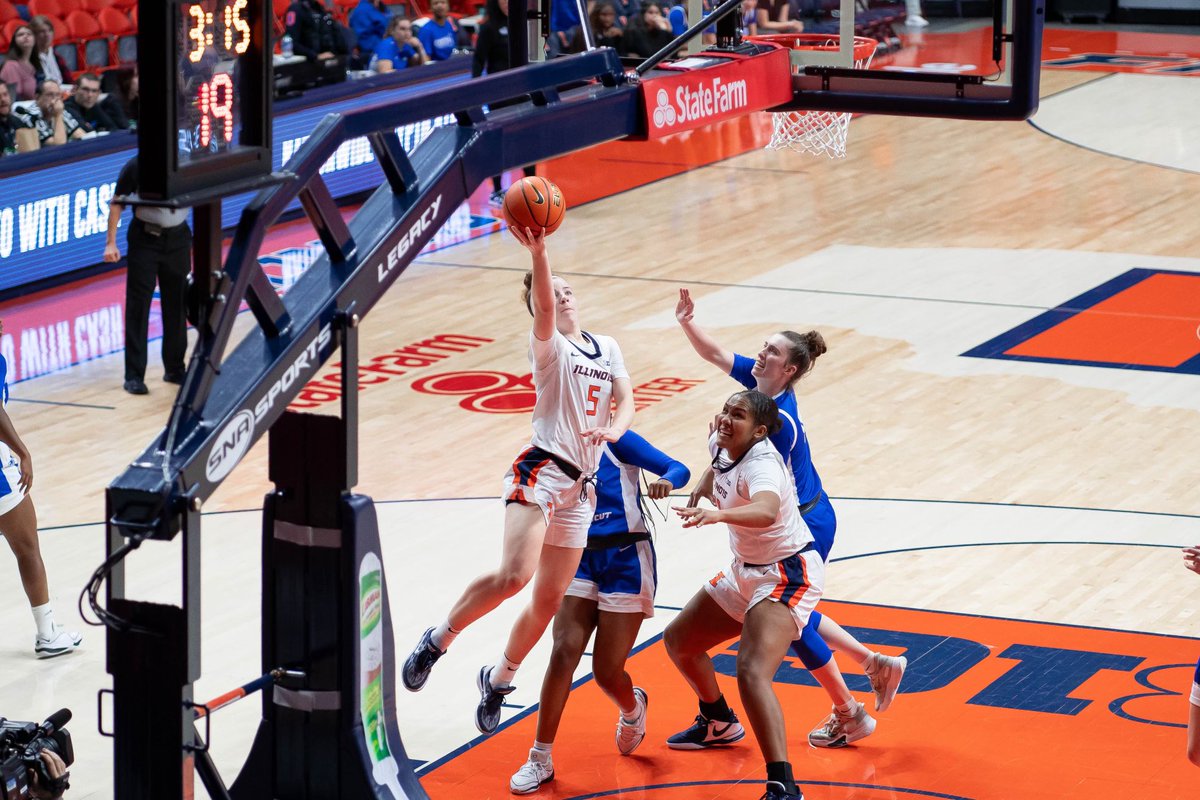 Doing what we love, together 🔸🔹 #Illini | #HTTO | #OneWay