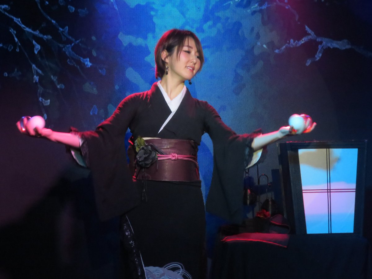 yoyokade's tweet photo. 六本木オズマンド 2023.12.1 izumaさん
今年最後のオズマンド出演でした。何かあっと言う間に今年も終りになりそうですが、また来年オズマンドでお会いできることを楽しみにしています✨😃
#izuma
#RoppongiOSMAND
#オズマンド https://t.co/XiXP2tn8xt