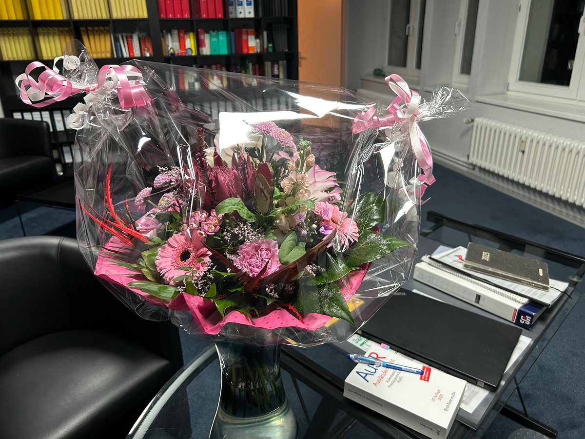 Simon Herker tweet media