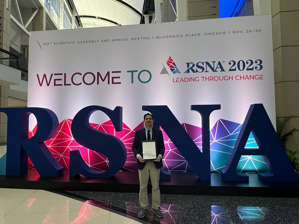 Emiliano Garza-Frias (@emilianogarzamd) on Twitter photo I cannot think of a better way to conclude this amazing year than by being honored with an RSNA Trainee Research Award.
Special thanks to my incredible mentors, Dr. Mannudeep Kalra and Dr. Subba Digumarthy, who have been my role models during my time at <a href="/MGHImaging/">Mass General Imaging</a> I cannot think of a better way to conclude this amazing year than by being honored with an RSNA Trainee Research Award.
Special thanks to my incredible mentors, Dr. Mannudeep Kalra and Dr. Subba Digumarthy, who have been my role models during my time at <a href="/MGHImaging/">Mass General Imaging</a>