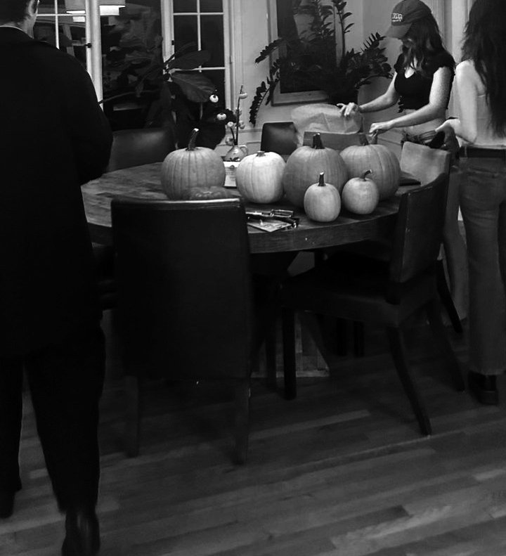 ⠀⠀⠀
⠀⠀⠀⠀── December 1, this is my last trash pics of October and November.
⠀⠀⠀⠀