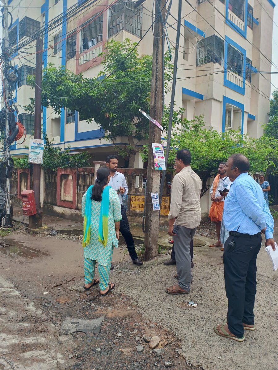 GGKAGS's tweet photo. Thank you @rdc_south Tr @amith__mp for your field inspection and assurance to monitor the continuous pumping operations arranged for our W176Z13 to avoid flooding for this forthcoming cyclone. On behalf of AGSC RWA, I thank you for taking the time to hear us patiently. https://t.co/5NZLzWvyvG