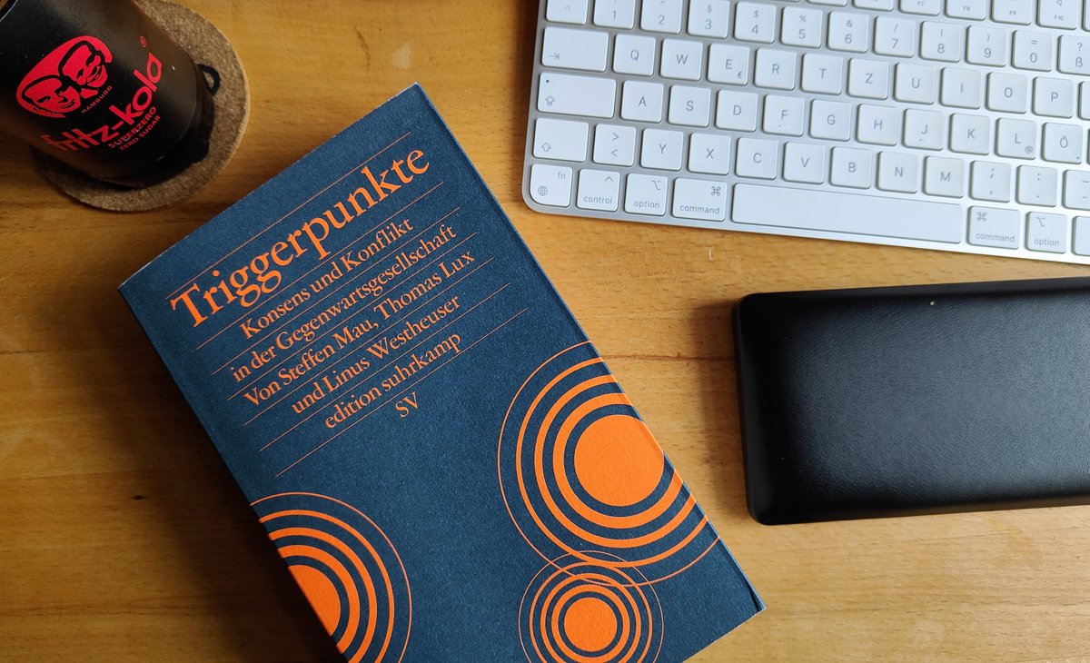 CedScherer's tweet image. 🎉 I am thrilled to share my latest client project! 

A set of #datavisualization|s for the @derSpiegel bestseller book &quot;Triggerpunkte&quot; by @mausteffen, @thomasluxberlin &amp;amp; @LWestheuser 🚀📚 

Proud to contribute impactful visuals to such a remarkable work! #dataviz #datavis