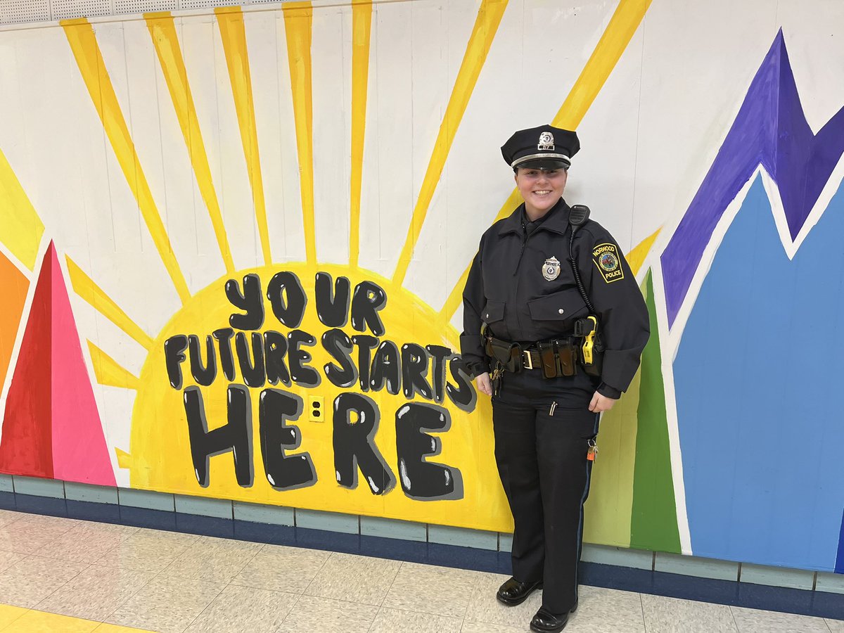 Cleveland_NPS's tweet photo. Officer Garczynski came back to visit where she started. The teachers were so excited to see a former student now part of the Norwood Police Department. https://t.co/oIkp943ONB