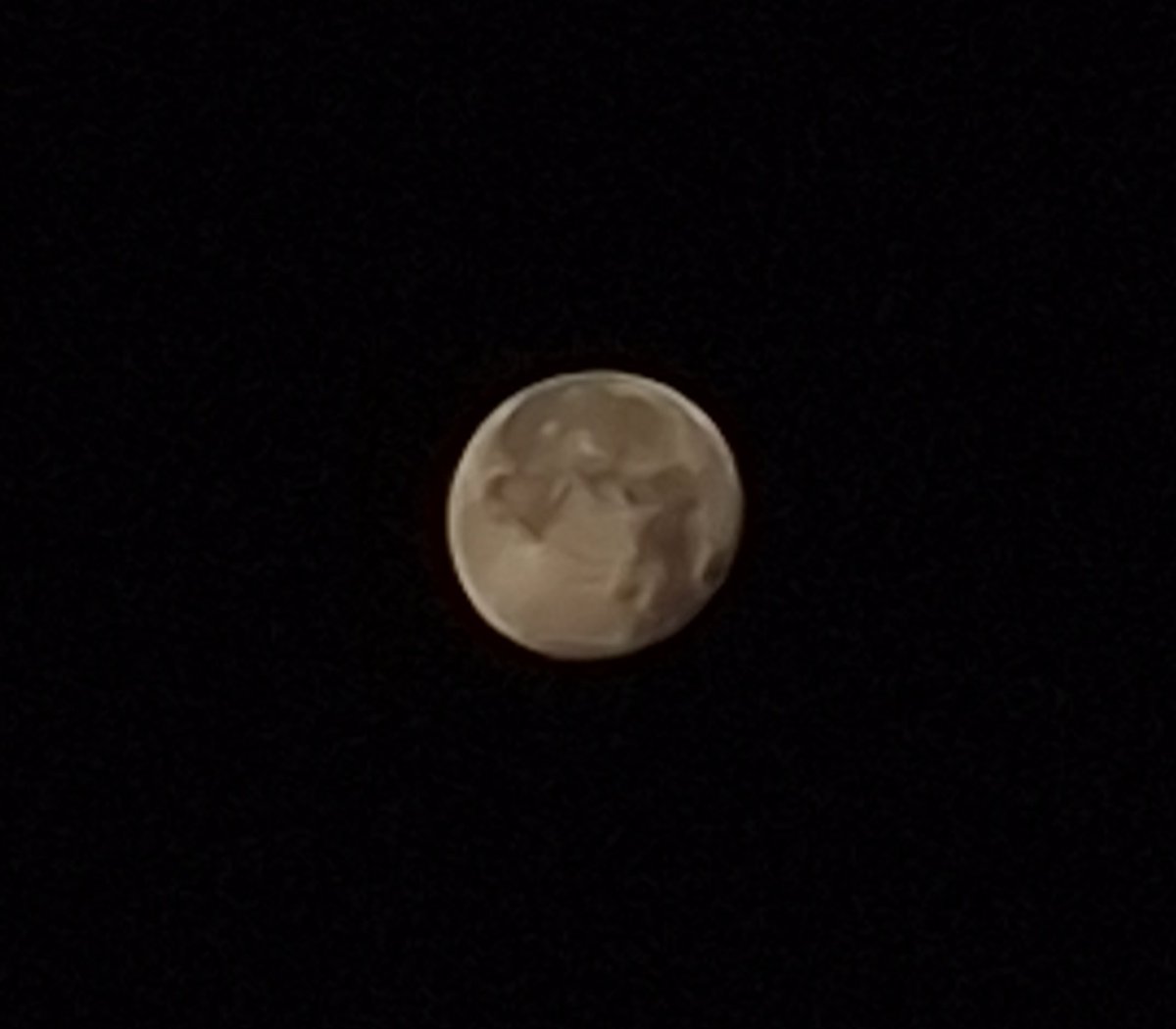 SmithycroftPhys's tweet photo. Miss Curtis and S3s have been talking about, and sharing pictures of, the most recent full moon this week! ๐
We always love seeing people's space photography ๐
#PhysicsIsFun #EverydayPhysics #PhysicsIsNurturing https://t.co/U5gXxDVkbx