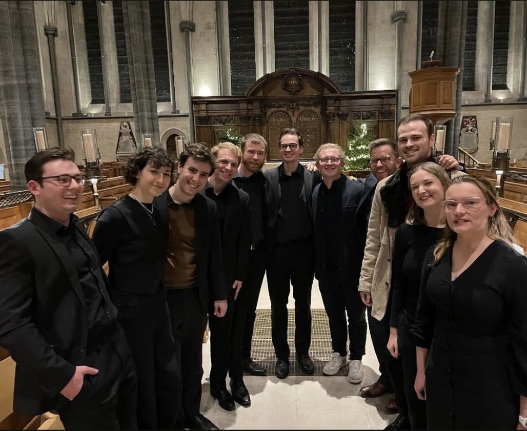Lovely <a href="/SomervilleOx/">Somerville College</a> alumni carols tonight in London (thanks to @wjbdawes for the invitation to sing). Great to catch up with old friends and also former Latin student Helen who’s just beginning her journey at Somerville.
