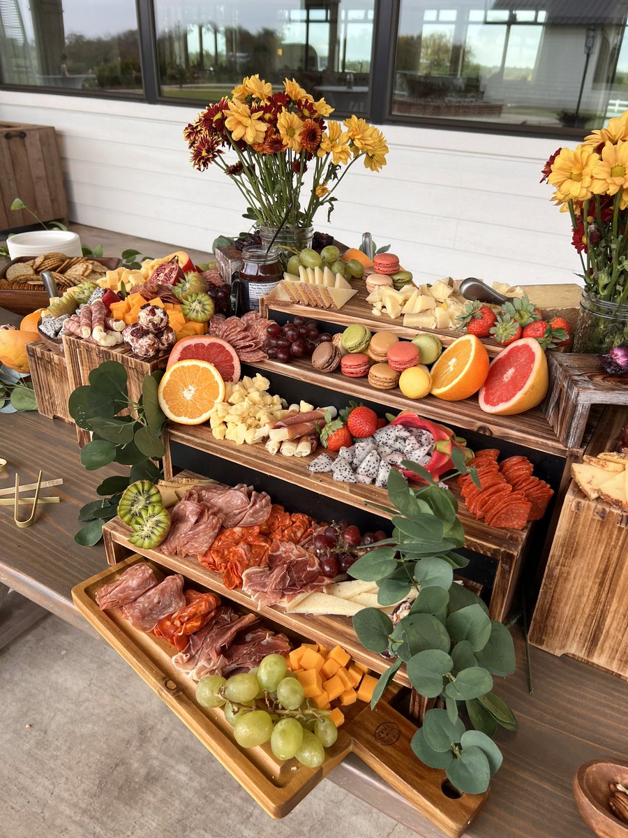 lafiambreriahtx's tweet photo. Weddings hold such a special place in our hearts! La Fiambrería loves being a part of these moments.🤍🧀🍇🍓

All inquiries: 📧lafiambreriahtx@gmail@com https://t.co/mEScLGmND4