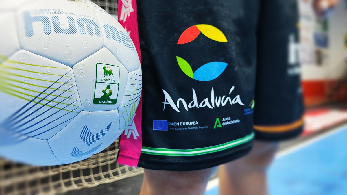 SOMOS 𝘿𝙀𝙋𝙊𝙍𝙏𝙀 𝘼𝙉𝘿𝘼𝙇𝙐𝙕 💚

👏 Queremos agradecer  a <a href="/DeporteAND/">Andalucía es Deporte</a> <a href="/TurismoAND/">Consejería de Turismo y Andalucía Exterior</a> su compromiso esta temporada a través del patrocinio financiado con Fondos FEDER 🇪🇺

Nuestra tierra, más presente que nunca en la élite del balonmano🙌

#SomosAndalucía #VamosMiGenil #VamosAX