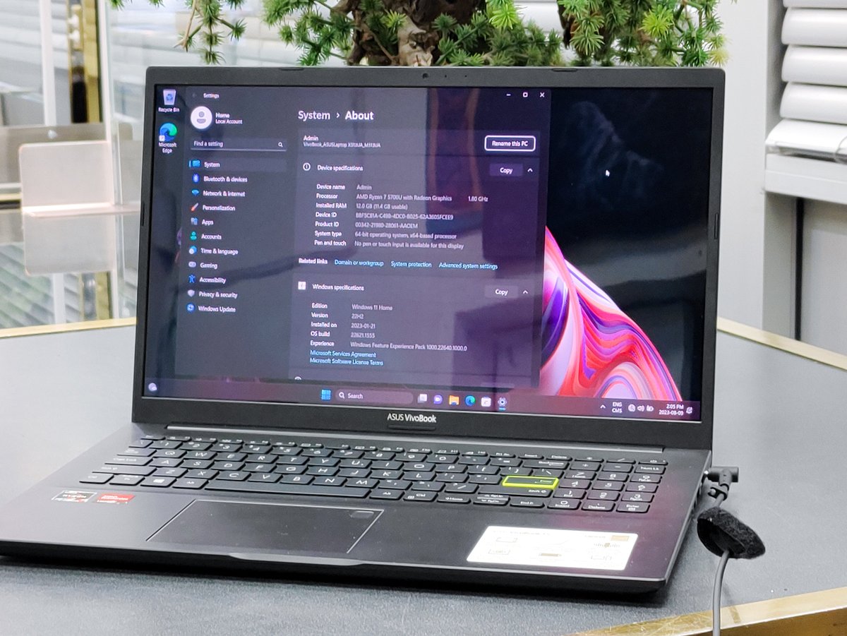 A1Trade's tweet image. 🚀Sold my trusty #ASUSVivobook 15 at @A1Pawns. It&apos;s been a powerhouse of productivity and play, from zippy multitasking to crystal-clear visuals. 💻 No box, but charger included!
In search of a robust laptop companion or sell yours? Swing by #A1! 🌐
#PowerfulComputing #ASUS #Pawn