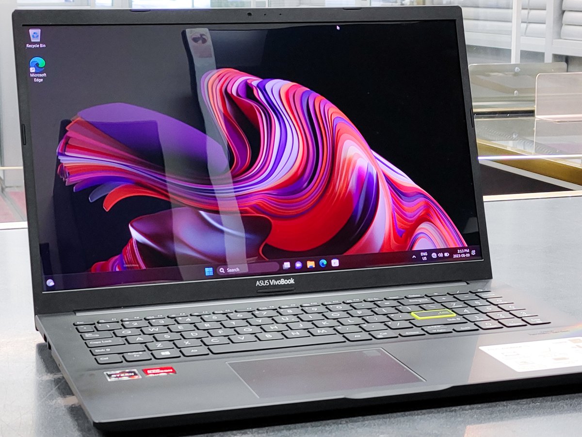 A1Trade's tweet image. 🚀Sold my trusty #ASUSVivobook 15 at @A1Pawns. It&apos;s been a powerhouse of productivity and play, from zippy multitasking to crystal-clear visuals. 💻 No box, but charger included!
In search of a robust laptop companion or sell yours? Swing by #A1! 🌐
#PowerfulComputing #ASUS #Pawn