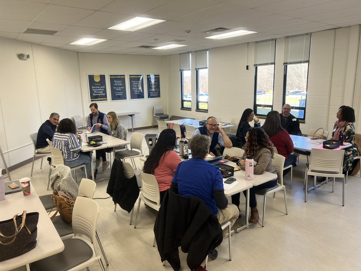 PaulForbesNYC's tweet image. Concluded the 3-part Learn-Lead-Live series in collaboration with @pnwboces. Thanks to administrators &amp;amp; educators from @Carmelschools &amp;amp; @chappaqua_csd who participated in the series. I loved learning with and from you 🙌🏾
Continue to do #TheWorkBehindTheWork #WeAreChappaqua