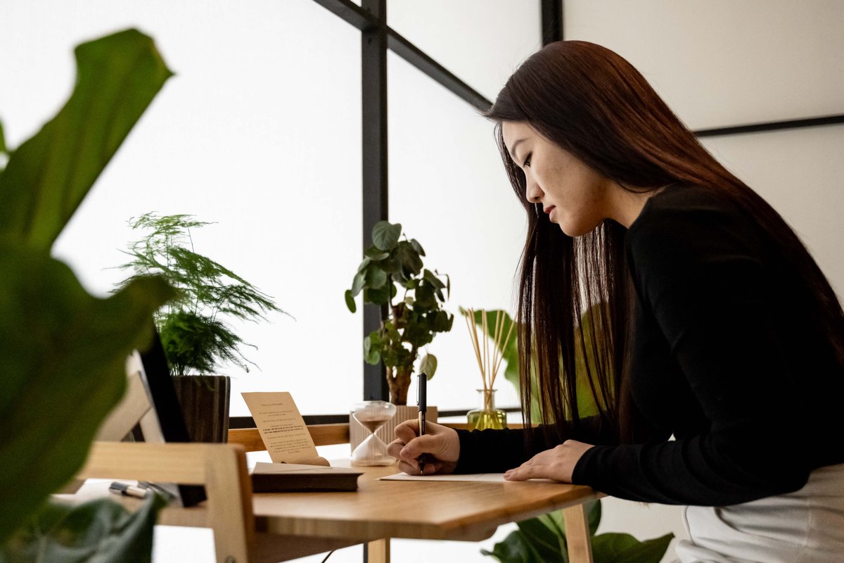 "Intermission is such a special experience, it felt completely made for me. Like I was the centre of the universe for the evening." - Katy, audience member.

This weekend is sold out, there are still some spaces for next week. Book here to find your pause: theriptide.co.uk/intermission