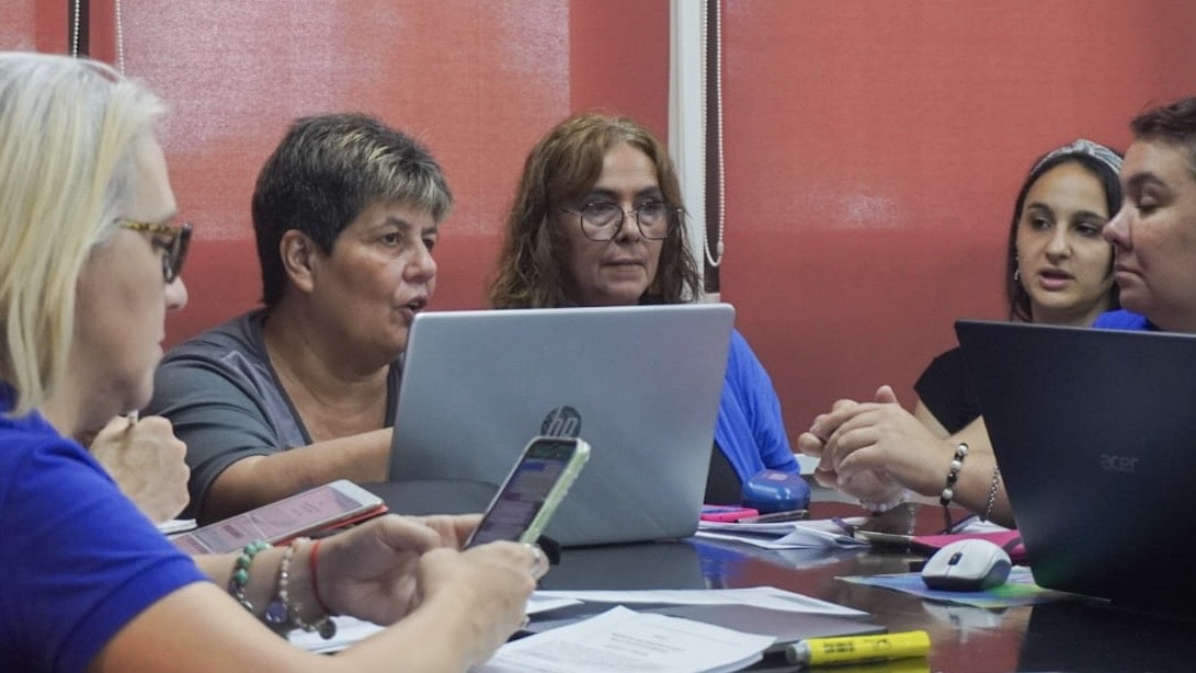misionesptodos's tweet photo. El #Semab trabajó en un decreto de valoración docente que será presentado a Passalacqua
https://t.co/DtJLLPjVus
#Misiones @violetabon https://t.co/rM2tRqocKB