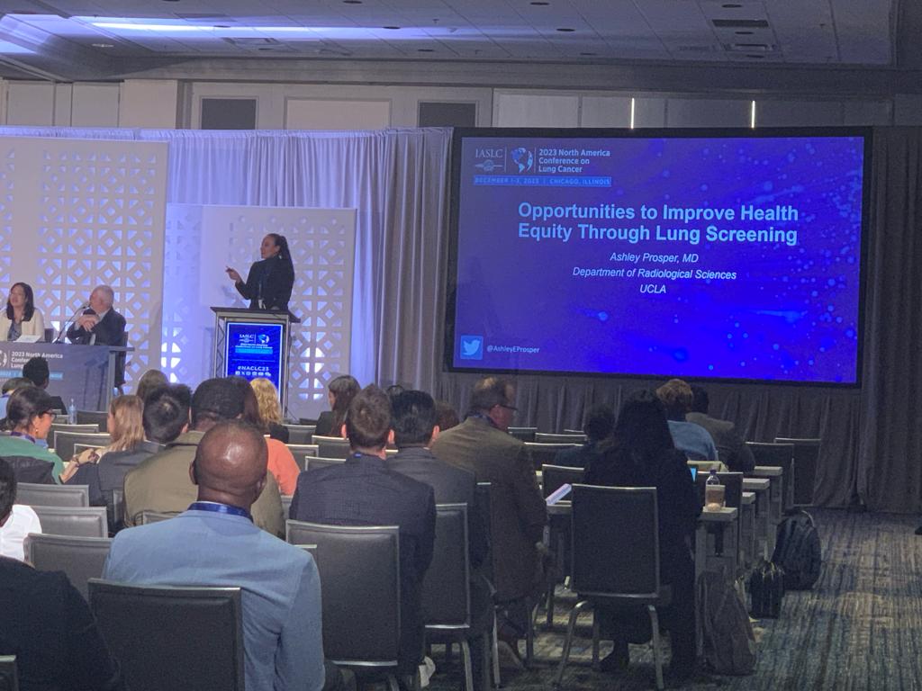Florez_Lab's tweet photo. Incredible session at #NACLC23 focused on "Opportunities to Improve Health Equity Through Lung Screening" by @AshleyEProsper ๐๐๐
#NACLC #NACLC23 #IASLC https://t.co/5jiQIykY9l