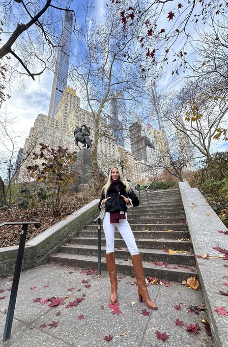 A New York Minute ❤️ https://t.co/oTEw0vPcdL