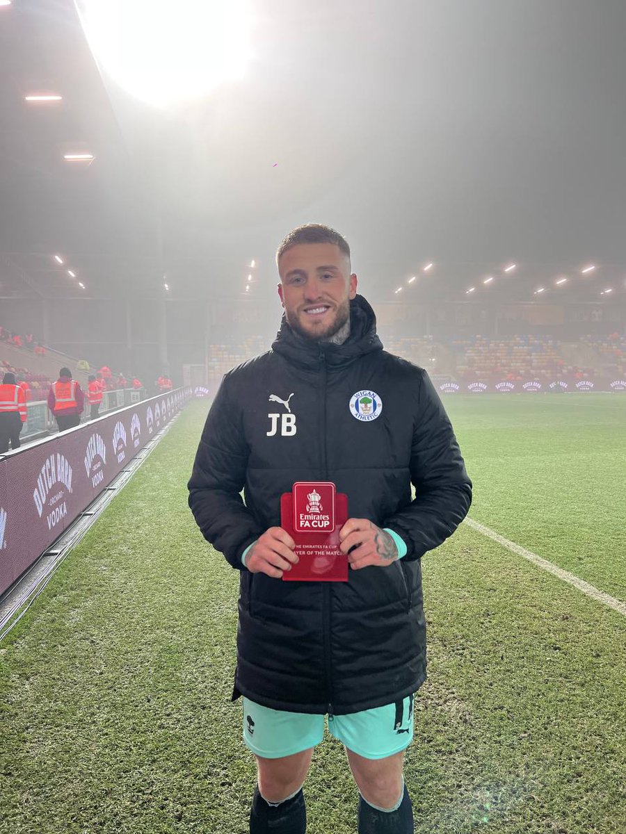 EmiratesFACup's tweet photo. Stephen Humphrys.

That's it, that's the tweet 🥵

@LaticsOfficial #EmiratesFACup https://t.co/q97fJVibMS