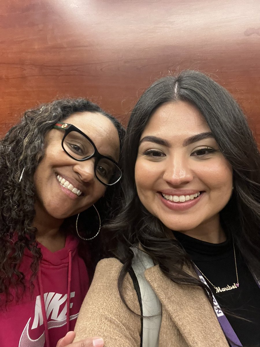 I had the pleasure of hearing from the genius @GholdyM earlier this week at #NAISPoCC and take a selfie with her today! I am totally fangirling! ☺️