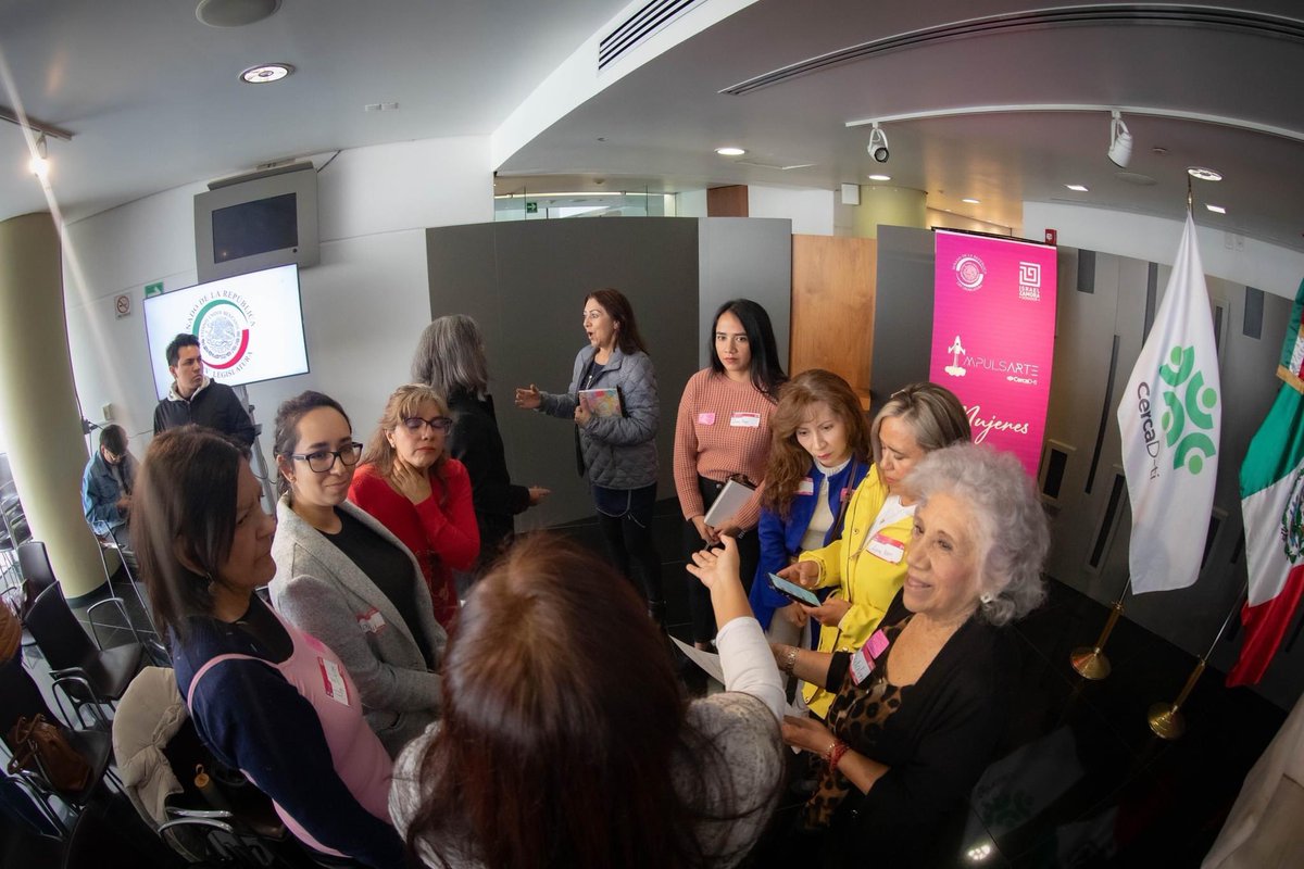 IsraelZamora_'s tweet photo. #Viernes de #iMPULSARTEMujeres en el Senado de la República, una red de #networking de mujeres empresarias, donde se capacitan y motivan empresarialmente, creando espacios seguros para su desarrollo. #Cuauhtémoc https://t.co/K1WjzKOHcy