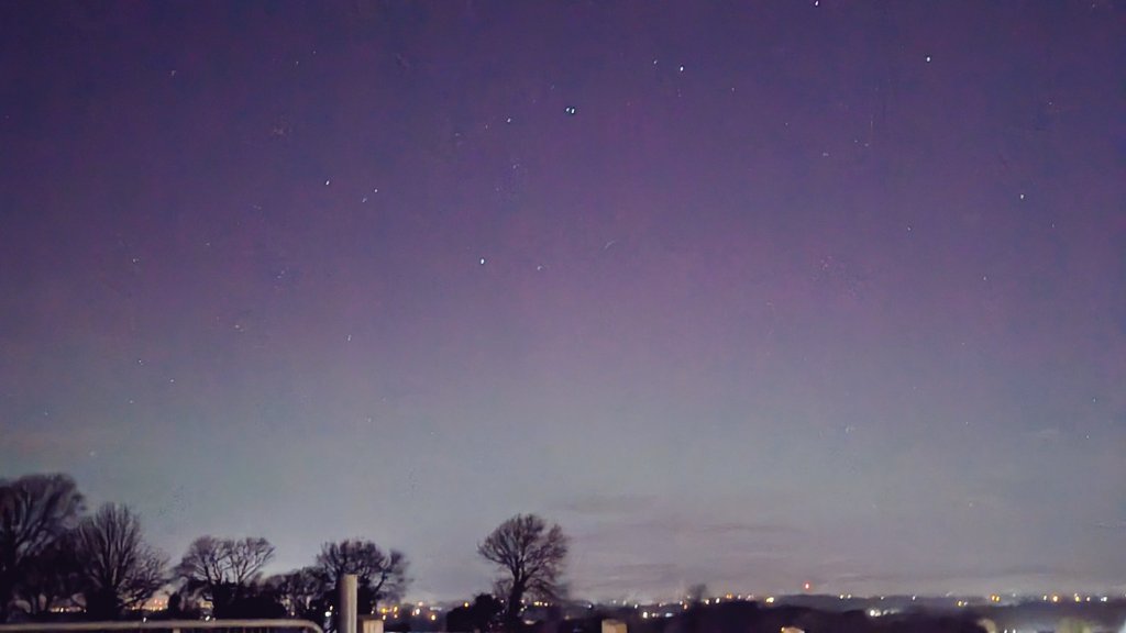 dubscouse's tweet photo. The Plough and Aurora tonight near Turloughmore, Galway
#thisisgalway
#visitgalway
#fieldsofathenry https://t.co/vuXyKapFvH