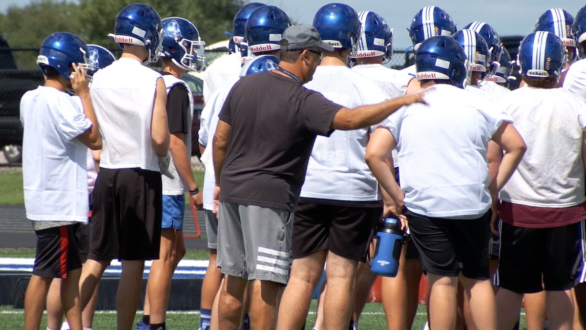 All-Centennial League Football honors:

Offensive Player of the Year: Washburn Rural's Branton Deweese

Defensive Player of the Year: Junction City's Michael Boganowski

Coach of the Year: Washburn Rural's Steve Buhler

<a href="/mboganowski45/">michael boganowski</a>