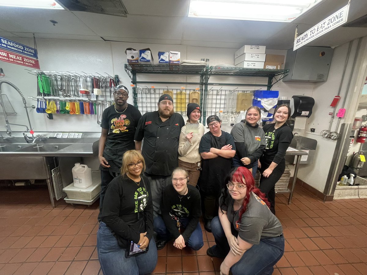 CThurston03's tweet photo. ATL for my entire team for bringing home another W on AvT. 😍 #chilislove #thechiliheadlife https://t.co/snzhJ1aNrH