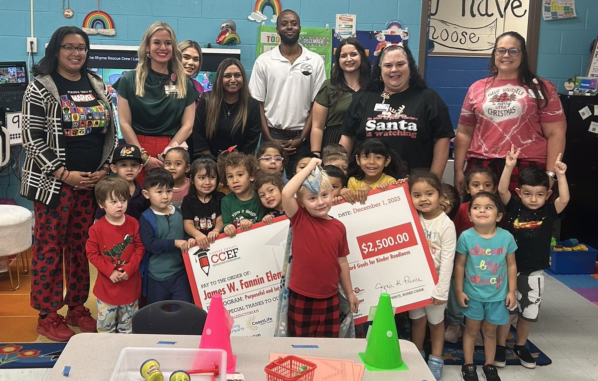 FanninStrong's tweet photo. Today Mrs. Aleman received the CCEF grant! Congratulations 💙💛 #ccisdproud @sarahowen21 @sjaleman @KelsieMorris12 https://t.co/GMLtU7yVok