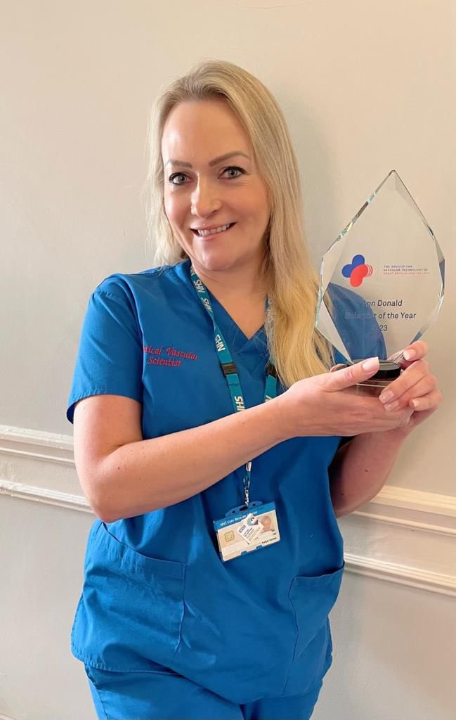 Mary Hynes (@marychynes) on Twitter photo Proud and delighted that Katja Norse received the Ann Donald award for Vascular Scientist of the Year as #VSASM2023 <a href="/svtgbi/">CSVS</a> <a href="/VSGBI/">Vascular Society</a> <a href="/IvsScanning/">Independent Vascular Services Ltd</a> <a href="/MFT_MRI/">Manchester Royal Infirmary</a> <a href="/MAVRIC_MFT/">MAVRIC</a> #MAVRIC <a href="/MFTnhs/">MFT NHS</a> 🙌👏 so well deserved <a href="/FrankLBowling1/">Frank Bowling</a> <a href="/jonathan_ghosh/">Jon Ghosh</a> <a href="/MVCcmft/">MVCmft</a> Proud and delighted that Katja Norse received the Ann Donald award for Vascular Scientist of the Year as #VSASM2023 <a href="/svtgbi/">CSVS</a> <a href="/VSGBI/">Vascular Society</a> <a href="/IvsScanning/">Independent Vascular Services Ltd</a> <a href="/MFT_MRI/">Manchester Royal Infirmary</a> <a href="/MAVRIC_MFT/">MAVRIC</a> #MAVRIC <a href="/MFTnhs/">MFT NHS</a> 🙌👏 so well deserved <a href="/FrankLBowling1/">Frank Bowling</a> <a href="/jonathan_ghosh/">Jon Ghosh</a> <a href="/MVCcmft/">MVCmft</a>