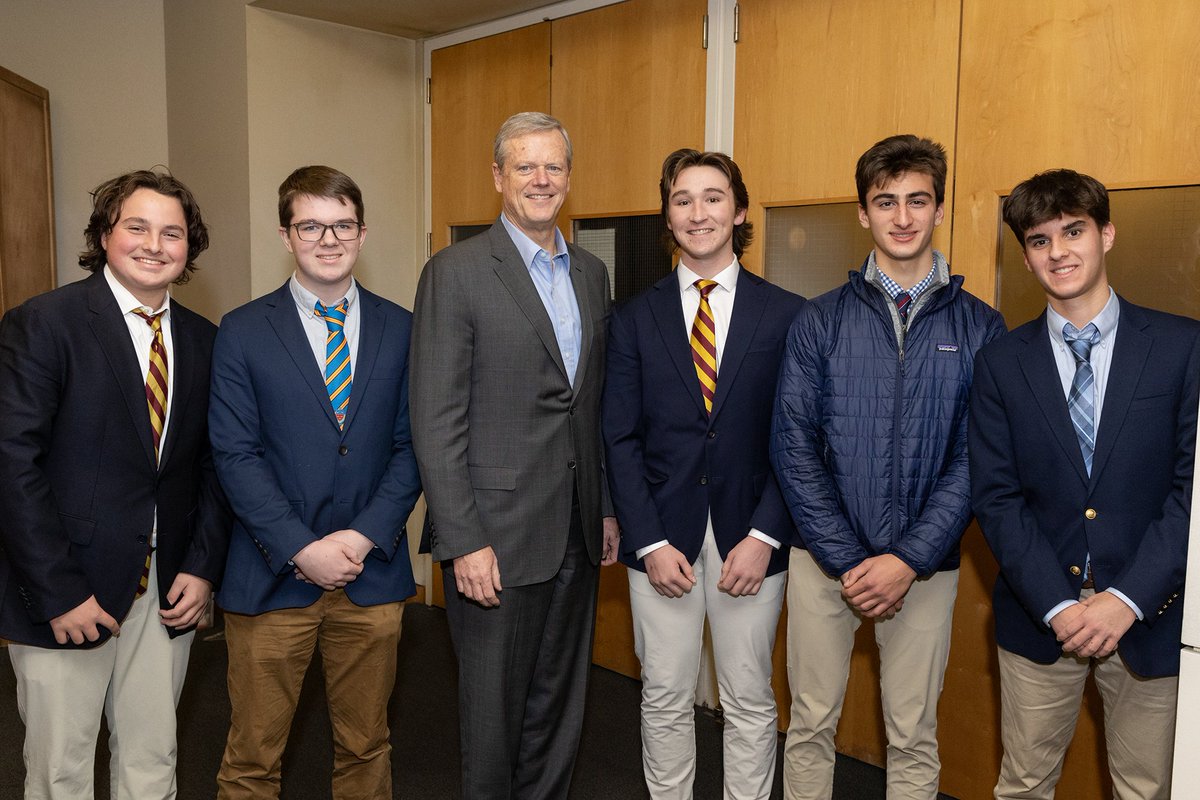 Last night, @NCAA @CharlieBakerMA spoke about leadership and using public/private partnerships to accomplish big things at a #JFKForum. More than 300 people attended including these students from @BCHigh. Did you miss it? Watch the full forum online: jfklibrary.org/events-and-awa…