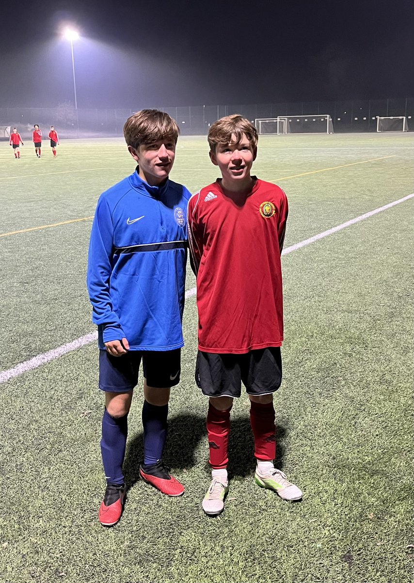 holtpe's tweet photo. Great to see these 2 on the same pitch again even if it is on opposite teams 💙 ❤️ @philnaylorefc @loopylounaylor @JenHolt08 https://t.co/4spZmfzsoP