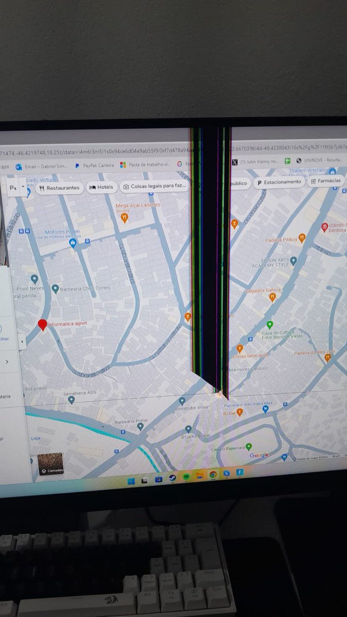 SIMO_0MIS's tweet photo. Monitor foi de vasco, será q da para vender ele por uns 400 reais? Vai que alguém utiliza algum peça ou sla https://t.co/6cpXBb3Yqy