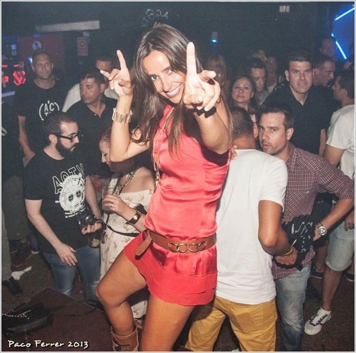 jotacdv1's tweet image. Carmen Alcaide y sus noches de fiesta valenciana en 2013😂 
-Spook Factory-
Nacho Vidal al fondo😉!  #ghvipgala12 #GHVIP1D #ghvip2D #ghvip8 #ghvipdbt12