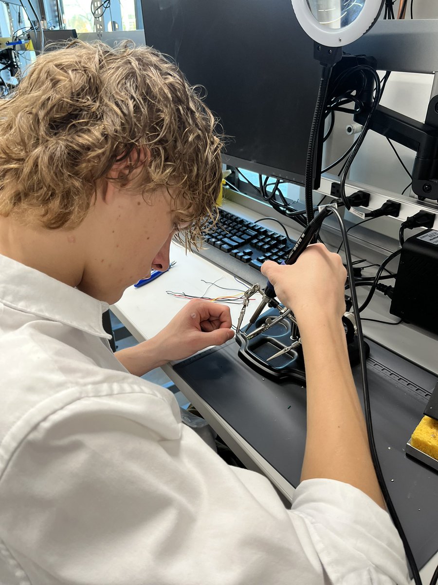 EPICCampusLPS's tweet image. Electronics students were soldering LED key chains. Students learned how to physically connect electrical components that will emit light. #futureelectricalengineer #itsEPIC #youbelonghere #shocking #ourlearningsonfire