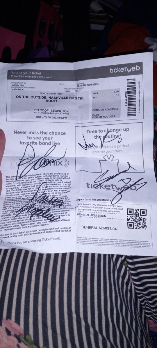 OTOisALight's tweet photo. @andrewbloomexp @jon_klaasen @otoofficial @LexTinRoof @dawsonthuckabee @Samueldjenkins Nice meeting you guys!!🙂 @otoofficial This was my second concert ever!!🙂 #OnTheOuside #Ousiders #TinRoof https://t.co/hM7QL5oXGn