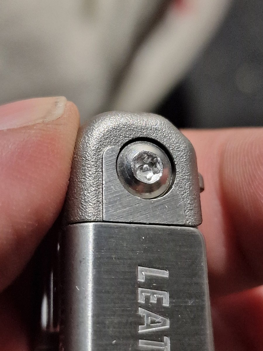 Vilciks's tweet photo. Hi @Leatherman got this Surge from @Millets UK. Is it real? Not on same quality level as rest of my Leathermans. What are your thoughts? Don't know exchange or get money back. https://t.co/v185wWtujR