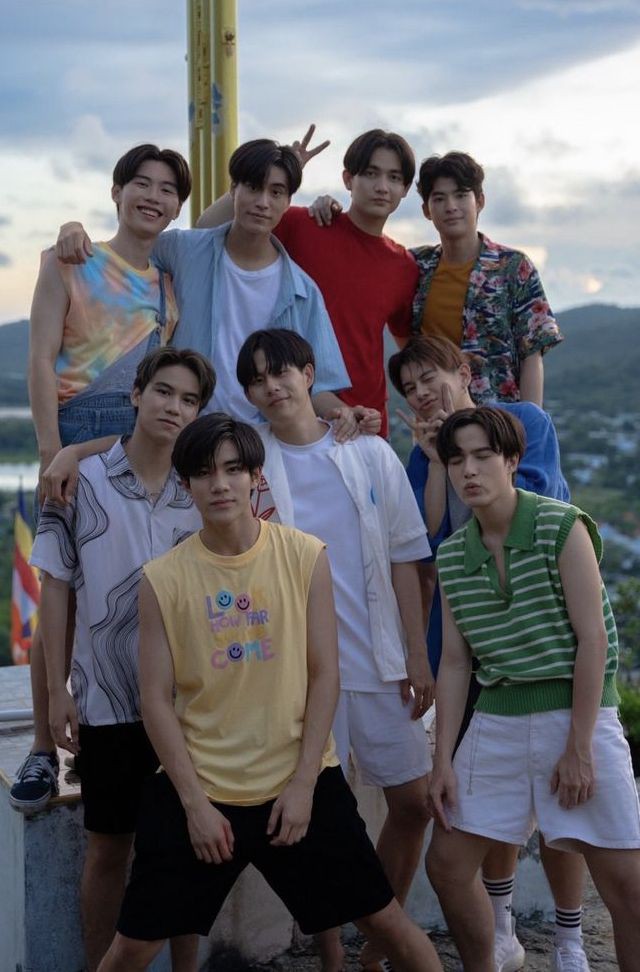 rosas_jolina7's tweet photo. happy one year my school
president!<3
#myschoolpresidenttheseries #happy1yearmyschoolpresident #gemini_nt #fourthig #winynny #satangks #mmarkpkk #ffford #napat_un #ppromxx_ #captainpt #gmmtv https://t.co/Z86W6rxugO