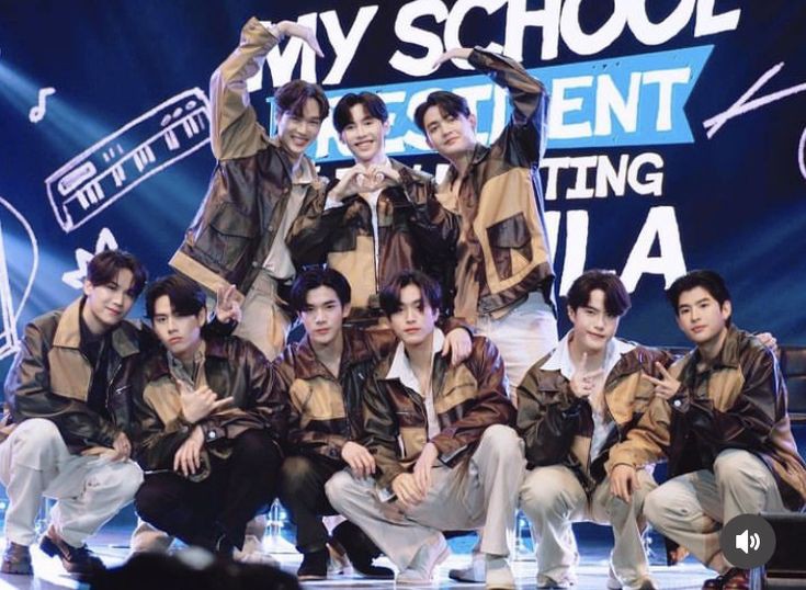 rosas_jolina7's tweet photo. happy one year my school
president!<3
#myschoolpresidenttheseries #happy1yearmyschoolpresident #gemini_nt #fourthig #winynny #satangks #mmarkpkk #ffford #napat_un #ppromxx_ #captainpt #gmmtv https://t.co/Z86W6rxugO
