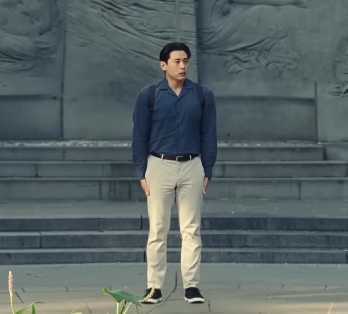 reelandroll's tweet photo. Missed opportunity for Actors on Actors to give us an hour long episode on Charles Melton and Teo Yoo discussing how they embody these men drawn back to their pasts, getting unstuck in time and reverting to young boys, conveying it through their physical performance. https://t.co/34FhVA8MQp