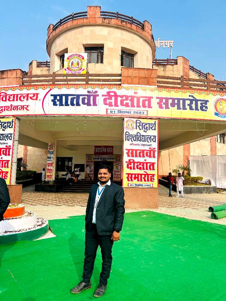 ManojGuptaMT's tweet photo. Memorable Moments of 7th Convocation at 
Siddharth University, Kapilvastu, Siddharth Nagar https://t.co/uqrLhX16Ec