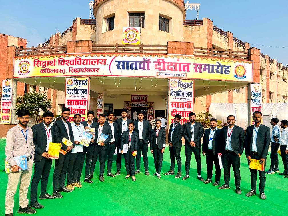 ManojGuptaMT's tweet photo. Memorable Moments of 7th Convocation at 
Siddharth University, Kapilvastu, Siddharth Nagar https://t.co/uqrLhX16Ec