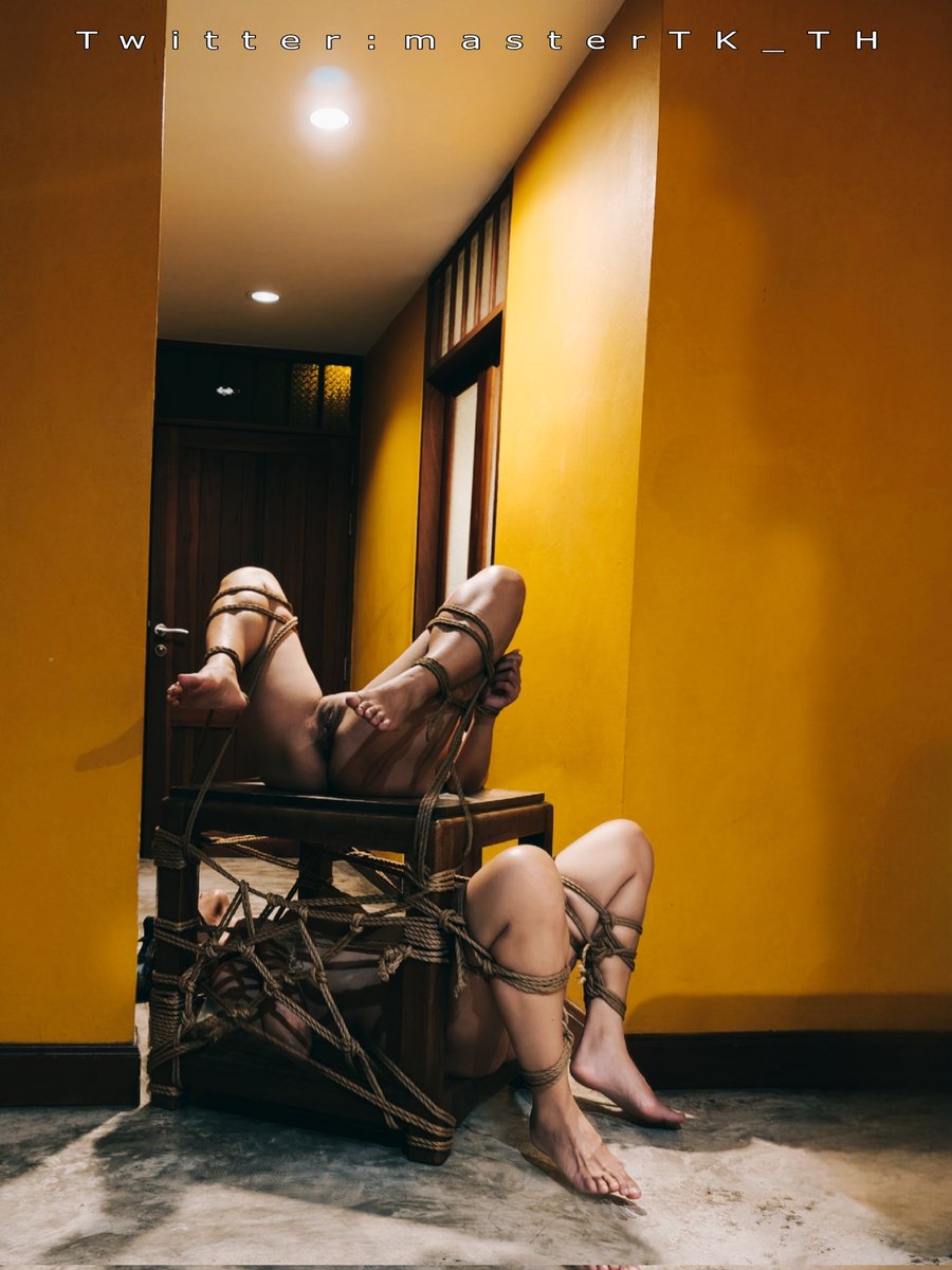 MasterTK_TH's tweet photo. เฟอร์นิเจอร์ที่บ้าน นั่งมองเพลินๆ 
South East Pussies 🐈🐈
#shibari #BDSM #Bondage https://t.co/TlqfYC2S5V