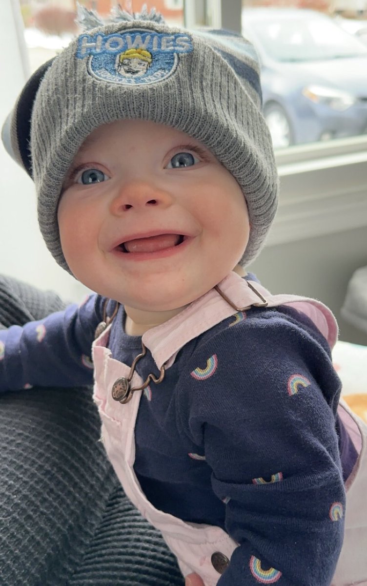 Hey <a href="/hockeytape/">Howies Hockey</a>, do you need a new brand ambassador? #EmmaK <a href="/dykstrajoel/">Joel Dykstra 🏒</a>