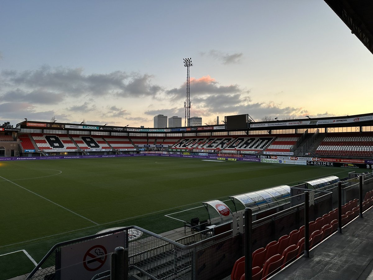 Vandaag op een mooie en speciale plek afscheid genomen van <a href="/JanStruijs/">jan struijs</a>, voormalig voorzitter van <a href="/NPBactueel/">Nederlandse Politiebond (NPB)</a>. Jan, je was een voorbeeld, wat heb ik veel van je geleerd. Ontzettend bedankt voor al die mooie jaren en ik ga je enorm missen. Enorm trots, en mijn volledige steun aan