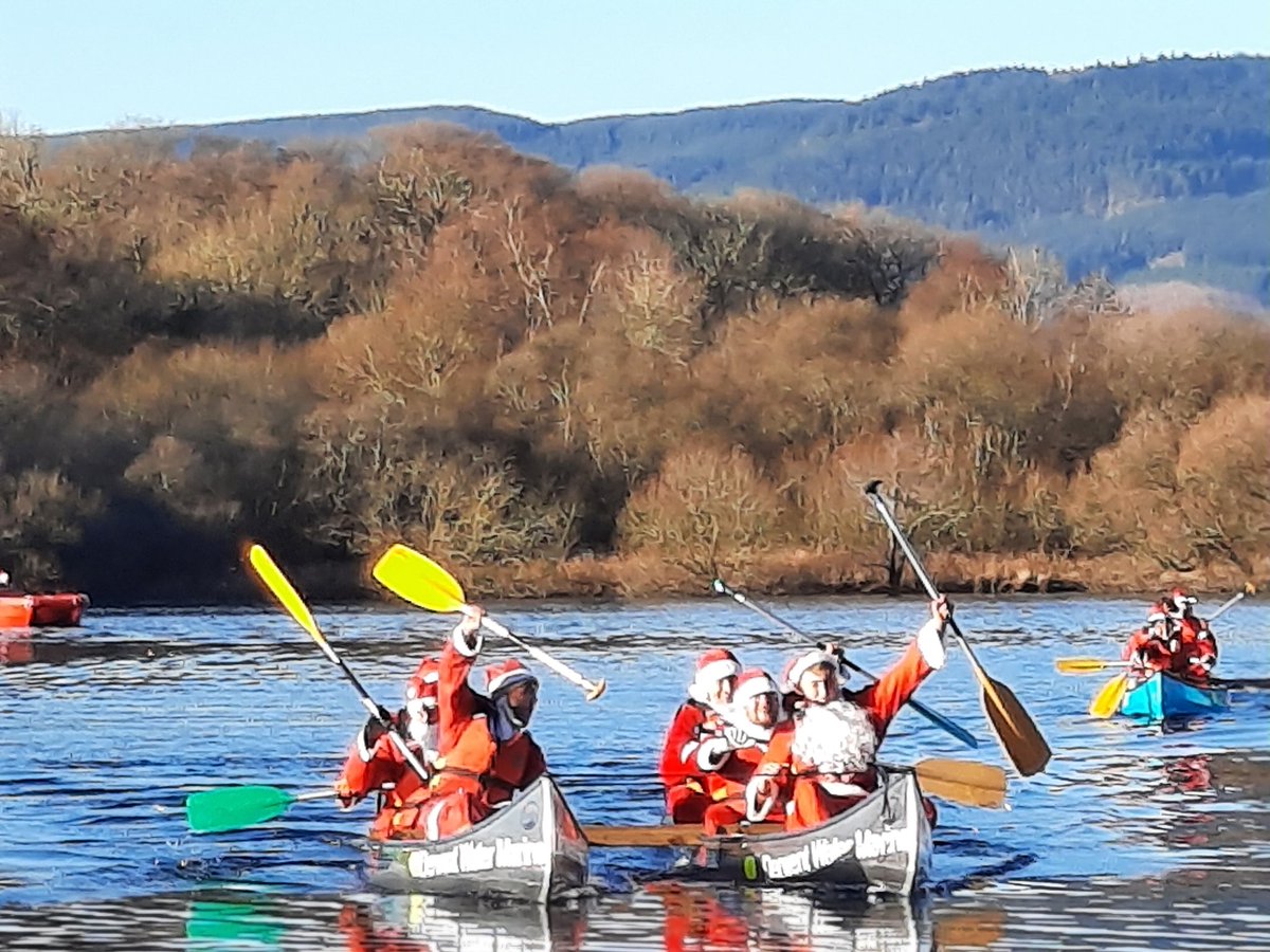 LymphomaLass's tweet photo. Just in case the photo's a bit confusing, there were four teams, each in a set of two canoes strapped together with timber across the middle of the boats.
Thanks!
Sam aka LymphomaLass xx
#santasincanoes #santasplash #celebratingsantas #derwentwater #Keswick https://t.co/LOgNR1qV2g