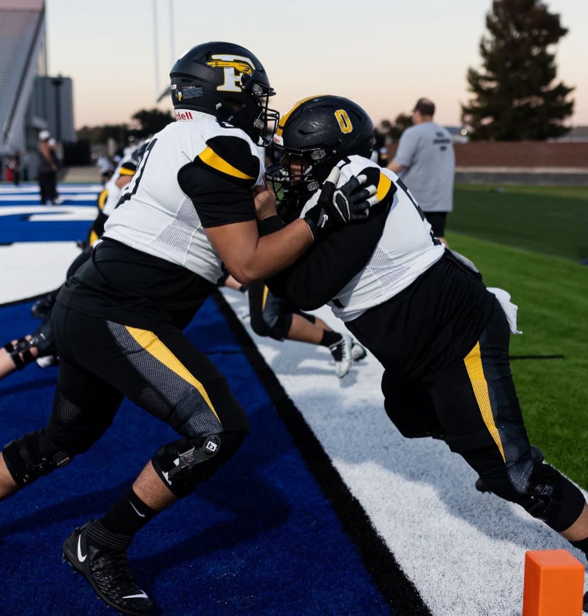 MatthewDiosdado's tweet photo. Game day!! Round 4‼️‼️ "Teams to remember play in December. " Time to go to work! #AKR #Forneyhighschool #TXHSFBPlayoffs #txhsfb #FNL https://t.co/HCJjTHpUbZ