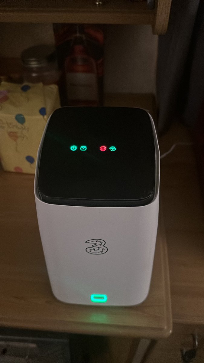 biopending's tweet photo. @M7APR @ThreeUK https://t.co/qXnX8FqTi8