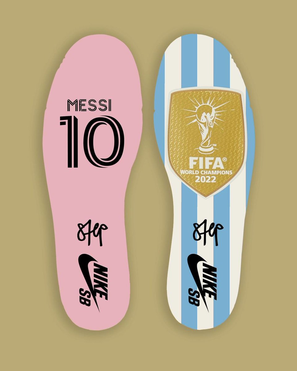 These customized Nike SB Dunk Lows inspired by Leo Messi's entire career 🐐🔥

(via <a href="/stepkicks510/">stepkicks510</a>)