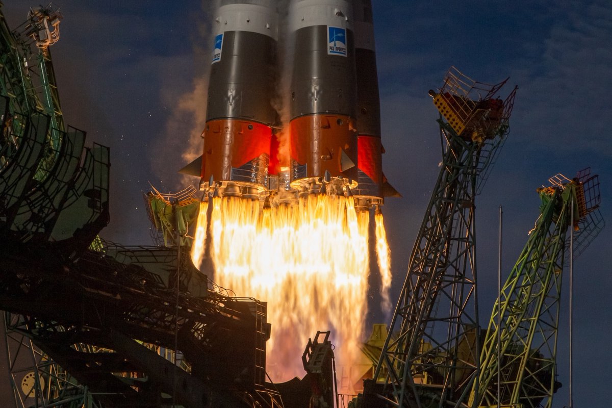 RevesdEspace's tweet photo. 🚀 Lancement réussi à 9h25 UTC pour #Soyouz et le cargo #ProgressMS25  16ème lancement russe de l'année. L'amarrage à l’ISS est prévu dimanche à 11h14 UTC
📷 Roscosmos https://t.co/7g0o7RO58a