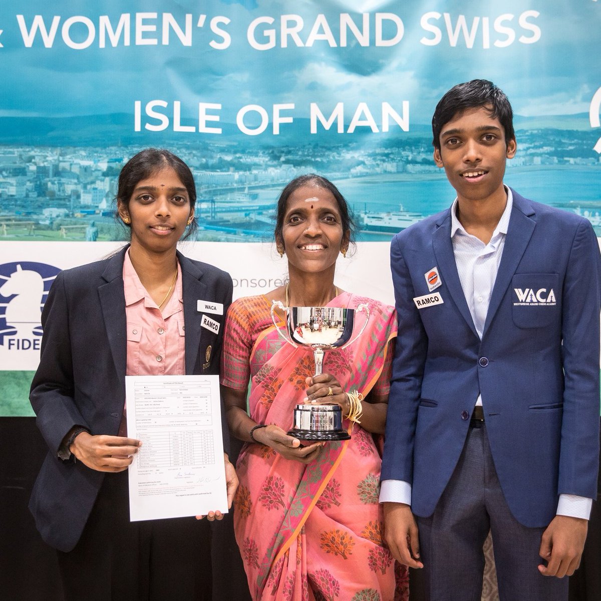 Women's Chess Coverage on X: More rating news: Vaishali regains the No. 3  spot for #womeninchess in India with her best month so far this year!  🇮🇳👏👏👏  #chess #womeninchess   /