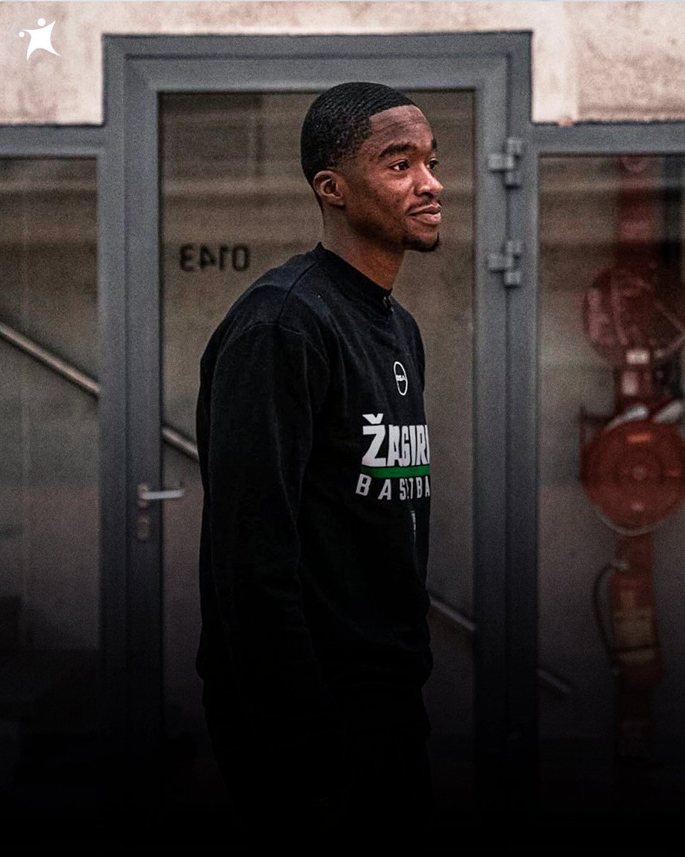BasketNews_com's tweet photo. Edmond Sumner already arrived to Kaunas 🛬🇱🇹

📸 @bczalgiris https://t.co/0MywlnJvjt